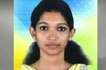 സ്ത്രീധനം കുറഞ്ഞു പോയതിനാൽ വിവാഹത്തിൽ നിന്നും പിൻമാറി; യുവതി ജീവനൊടുക്കി സ്ത്രീധനം കുറഞ്ഞു പോയതിനാൽ വിവാഹത്തിൽ നിന്നും പിൻമാറി; യുവതി ജീവനൊടുക്കി