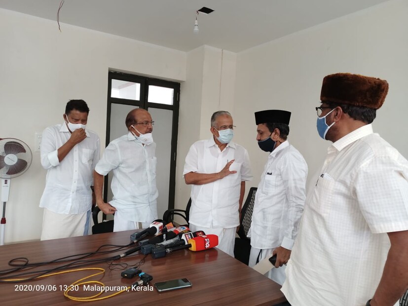  യുഡിഎഫുമായി  ബന്ധപ്പെട്ടുള്ള ചർച്ചകൾക്കും മധ്യസ്ഥശ്രമങ്ങൾക്കും ഇപ്പോഴും ചുക്കാൻ പിടിക്കുന്നത് പി.കെ കുഞ്ഞാലിക്കുട്ടി തന്നെയാണ്.