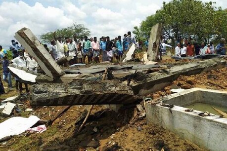 Breaking| തമിഴ്നാട്ടിൽ പടക്കനിർമാണ ഫാക്ടറിയിൽ സ്ഫോടനം; മരണം ഏഴായി Breaking| തമിഴ്നാട്ടിൽ പടക്കനിർമാണ ഫാക്ടറിയിൽ സ്ഫോടനം; മരണം ഏഴായി