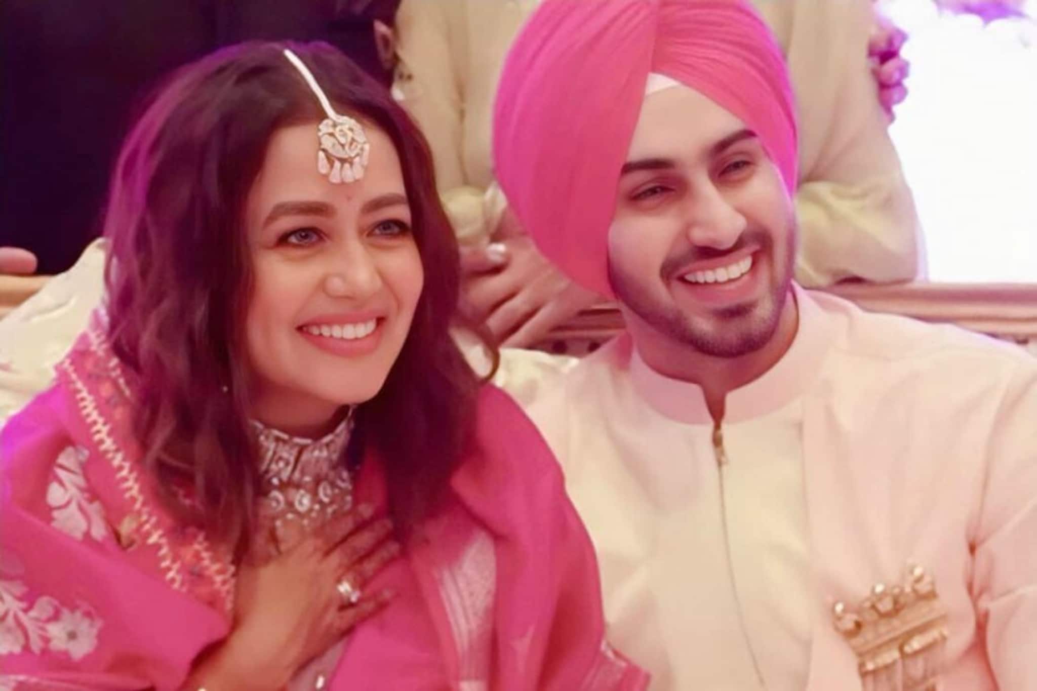 വിവാഹത്തിനൊരുങ്ങി ഗായിക നേഹ കക്കർ; ഗായകൻ റോഹൻപ്രീതുമായുള്ള വിവാഹ നിശ്ചയം കഴിഞ്ഞു