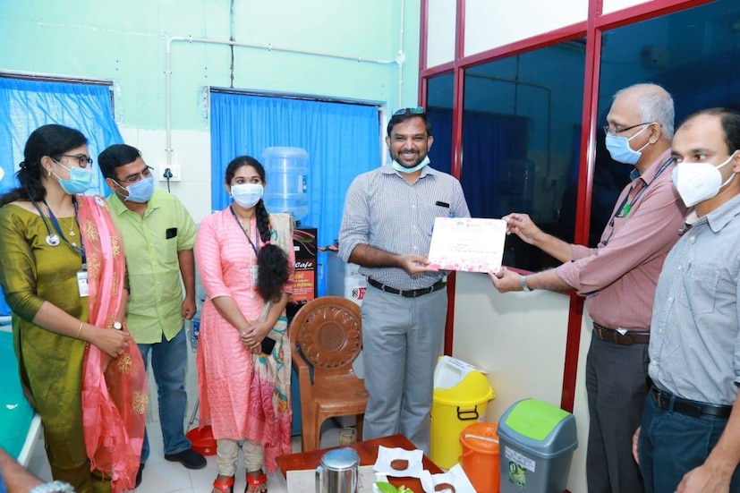  ദേശീയ സന്നദ്ധ രക്തദാനദിനത്തില്‍ പ്ലാസ്മ നല്‍കി മലപ്പുറം ജില്ലാ കലക്ടറും സഹപ്രവര്‍ത്തകരും മാതൃകയായി.