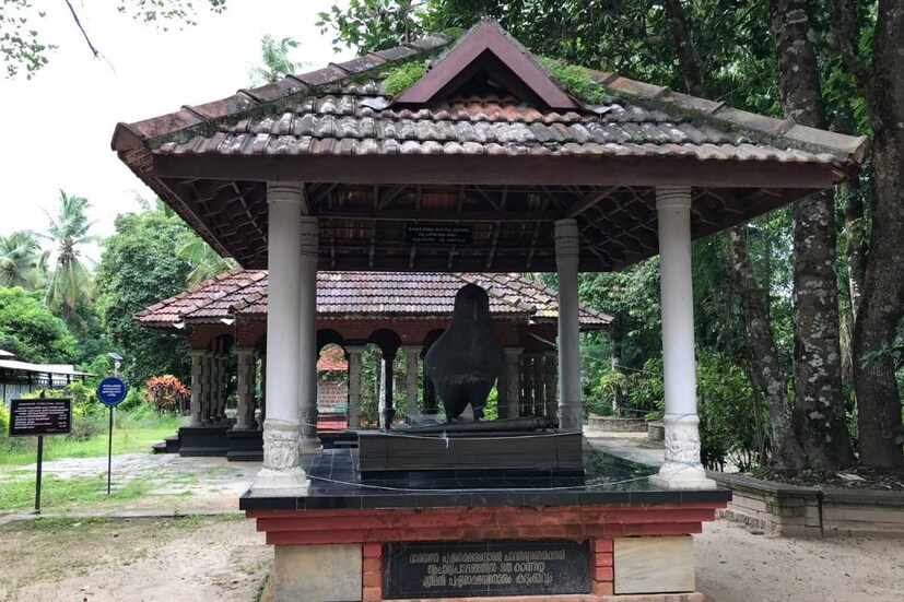  ചരിത്രത്തിലാദ്യമായാണ് തുഞ്ചൻപറമ്പിൽ വിദ്യാരംഭം ഇല്ലാതിരിക്കുന്നത്.