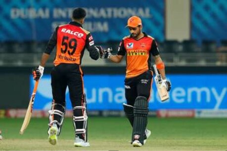 IPL 2020 RR vs SRH സഞ്ജുവിന്റെ ഫോം ഗുണം ചെയ്തില്ല; രാജസ്ഥാനെ 8 വിക്കറ്റിന് തകർത്ത് സൺറൈസേഴ്സ് IPL 2020 RR vs SRH സഞ്ജുവിന്റെ ഫോം ഗുണം ചെയ്തില്ല; രാജസ്ഥാനെ 8 വിക്കറ്റിന് തകർത്ത് സൺറൈസേഴ്സ്