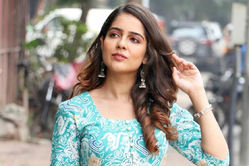  വയറിനും കൈകൾക്കും കുത്തേറ്റ നടിയെ മുംബൈയിലെ കോകിലാബെൻ ധീരുംബായ് അംബാനി ആശുപത്രിയിൽ ചികിത്സയിലാണ്. അക്രമം നേരിട്ട ദിവസം സംഭവിച്ച കാര്യങ്ങൾ വിവരിക്കുകയായാണ് നടി മാല്‍വി മല്‍ഹോത്ര