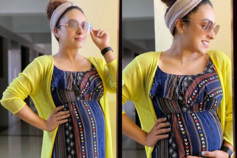  അഞ്ചാം മാസത്തിന്റെ വിശേഷങ്ങൾ പങ്കിട്ട് ഗർഭിണിയായ പേളി മാണി. ശ്രീനിഷ് അരവിന്ദ് പകർത്തിയ, മറ്റേർണിറ്റി വസ്ത്രം ധരിച്ചു നിൽക്കുന്ന ചിത്രങ്ങളുമായാണ് പേളിയുടെ വരവ്. ഇത്രയും നാൾ തരണം ചെയ്ത ഗർഭാവസ്ഥയുടെ ഘട്ടങ്ങളെപ്പറ്റി പേളി വാചാലയാവുന്നു. ആദ്യ മൂന്ന് മാസങ്ങളും ഇപ്പോഴത്തെ അവസ്ഥയും എന്താണെന്ന് പേളി