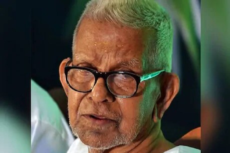 അക്കിത്തം മനുഷ്യസ്നേഹത്തിന്റെ മഹാകവിയെന്ന് മുഖ്യമന്ത്രി; അനുശോചനവുമായി പ്രമുഖർ അക്കിത്തം മനുഷ്യസ്നേഹത്തിന്റെ മഹാകവിയെന്ന് മുഖ്യമന്ത്രി; അനുശോചനവുമായി പ്രമുഖർ