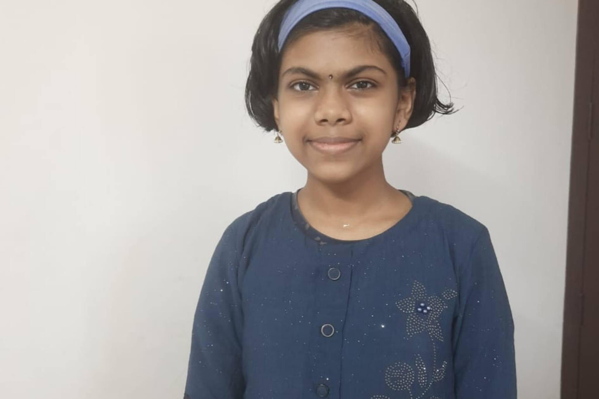 പാട്ടിലൂടെ ഹിമാചലിന്റെ മനം കവര്‍ന്ന് മലയാളി വിദ്യാർഥിനി; ദേവികയ്ക്ക് അഭിനന്ദനവുമായി ഹിമാചല്‍ പ്രദേശ് മുഖ്യമന്ത്രിയും