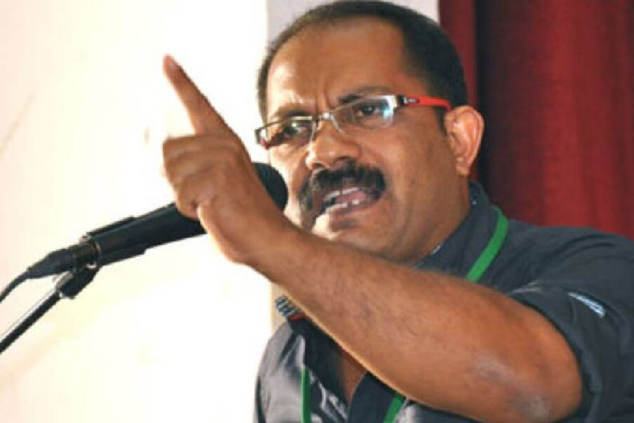  3200 ചതുരശ്ര അടി വിസ്തീർണമുള്ള വീട് നിർമിക്കാനാണ് കോർപറേഷനില്‍നിന്ന് അനുമതി എടുത്തത്. പക്ഷേ, 5500 ചതുരശ്രയടിയിലധികം വിസ്തീര്‍ണമുണ്ടെന്നാണ് കോർപേറേഷന്‍ നടത്തിയ അളവെടുപ്പില്‍ വ്യക്തമായത്. 2016ല്‍ പൂര്‍ത്തിയാക്കിയ പ്ലാന്‍ നല്‍കിയിരുന്നെങ്കിലും അനുമതിയില്ലാതെ നടത്തിയ നിര്‍മാണം ക്രമവത്കരിക്കാന്‍ കോർപറേഷന്‍ നല്‍കിയ നോട്ടീസിന് മറുപടി നല്‍കാത്തതിനാല്‍ വീടിന് നമ്പര്‍ ലഭിച്ചിരുന്നില്ല.