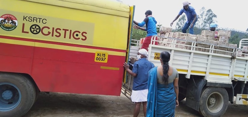  കോവിഡ‍് കാലത്തെ കെ.എസ്.ആർ.ടി.സിയുടെ "അൺലിമിറ്റഡ് സ്റ്റോപ്പ് ഓർഡിനറി" ബസുകൾ. ഈ സർവീസിനെയാണ് "കെ.എസ്.ആർ.ടി.സി ജനത സർവ്വീസ്" എന്ന് നാമകരണം ചെയ്യുന്നത്. സപ്ളൈകോ യ്ക്ക് വാഹനങ്ങൾ പ്രതിമാസ വാടകയ്ക്ക് അനുവദിച്ചു കൊണ്ടാണ് കെഎസ്ആർടിസി ലോജിസ്റ്റിക്സ് മേഖലയിലേക്ക് കടന്നത്.