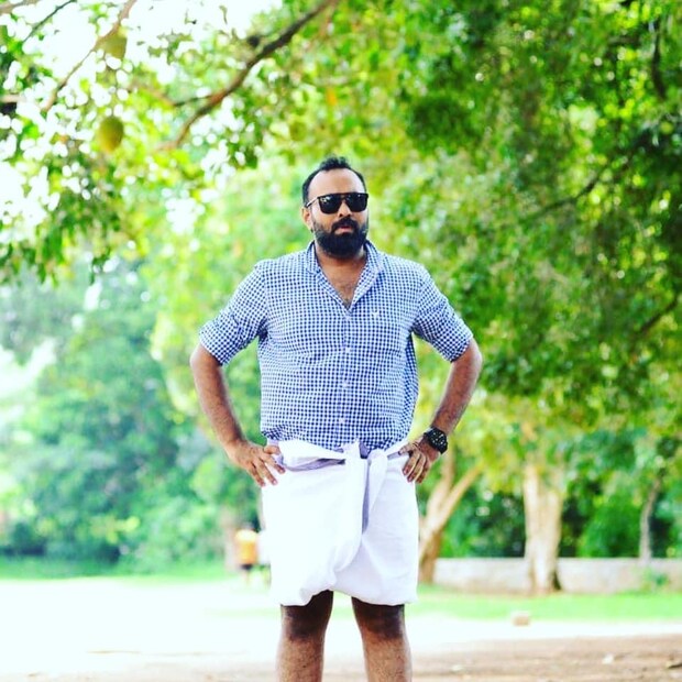  താൻ ആരംഭിക്കാൻ പോകുന്ന പുതിയ ബിസിനസിനെക്കുറിച്ച് കഴിഞ്ഞദിവസം ആയിരുന്നു ഒമർ ലുലു സോഷ്യൽ മീഡിയയിലൂടെ അറിയിച്ചത്. ആ കുറിപ്പ് ഇങ്ങനെ, 'എന്റെ പുതിയ ഒരു ലക്ഷ്യം അഥവാ ആഗ്രഹം നാളെ സഫലമാവുകയാണ്‌. വിഷമില്ലാത്ത, മായം കലരാത്ത ഹലാൽ ഫ്രഷ്‌ നോൺ വെജ്‌ ഉൽപ്പന്നങ്ങൾക്കായി മാത്രമുള്ള ഇന്ത്യയിലെ ആദ്യത്തെ സൂപ്പർമാർക്കറ്റ്‌ 'COOK FACTOR' നാളെ (തിങ്കളാഴ്ച) മുതൽ പ്രവർത്തനമാരംഭിക്കുന്നു. റീട്ടെയിൽ മാർക്കറ്റിനൊപ്പം കൊച്ചിയിലെങ്ങും ഓൺലൈൻ ഡെലിവറി സൗകര്യവുമുണ്ട്‌. വെണ്ണലയിൽ പാലച്ചുവട്‌ റോഡിലാണ്‌ കുക്ക്‌ ഫാക്ടറിന്റെ റീട്ടെയിൽ ഔട്ട്ലെറ്റ്‌. എല്ലാവരുടെയും സപ്പോർട്ട്‌ പ്രതീക്ഷിക്കുന്നു.'