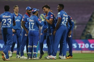 IPL 2020| ഹൈദരാബാദിനെ തകർത്ത് ഫൈനലിലേക്കുള്ള ഡൽഹി യാത്ര; ചിത്രങ്ങളിലൂടെ