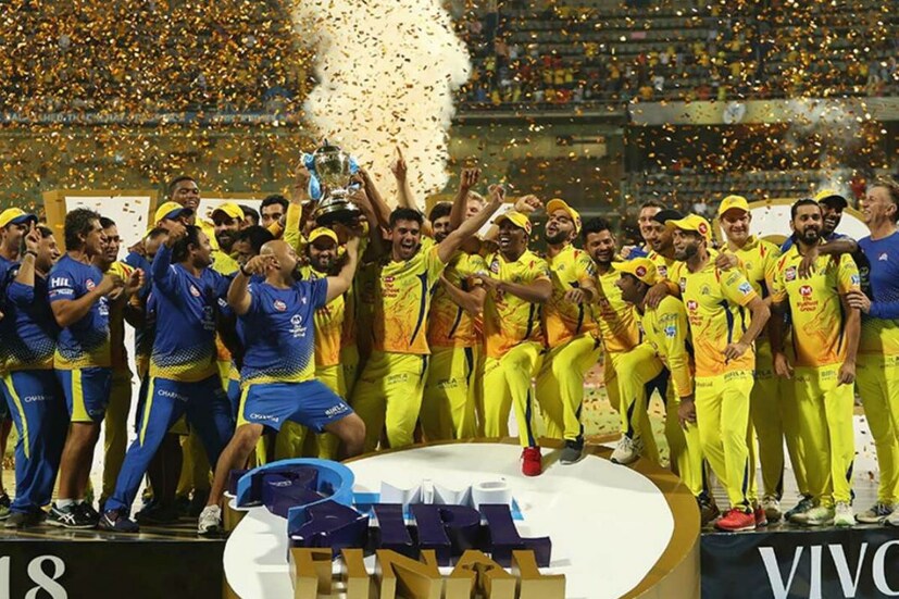  സൺ‌റൈസേഴ്‌സ് ഹൈദരാബാദിനെ തോൽപ്പിച്ച് സി‌എസ്‌കെ ടൂർണമെന്റിൽ മികച്ച തിരിച്ചുവരവ് നടത്തിയ വർഷമാണ് 2018. ആദ്യം ബാറ്റ് ചെയ്ത എസ്‌ആർ‌എച്ച് 178-6 എന്ന സ്കോറാണ് നേടിയത്. എന്നാൽ ഷെയ്ൻ വാട്സന്‍റെ തകർപ്പൻ ബാറ്റിംഗ് സി‌എസ്‌കെയെ എട്ട് വിക്കറ്റ് വിജയത്തിലേക്ക് നയിച്ചു