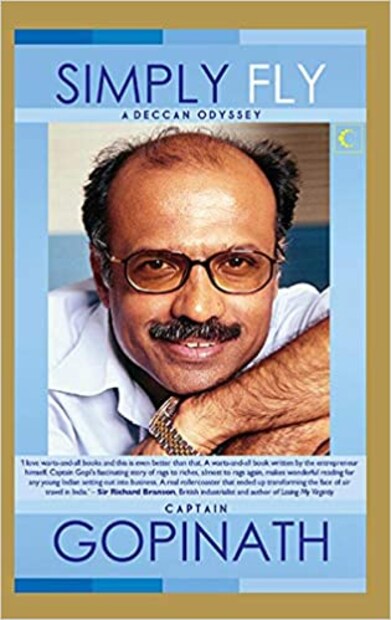  എയർ ഇന്ത്യ ക്യാപ്ടനായിരുന്ന ജി.ആര്‍ ഗോപിനാഥ് എഴുതിയ 'സിംപ്ലി ഫ്ലൈ' എന്ന പുസ്തകത്തെ അധികരിച്ചാണ് തിരക്കഥ ഒരുക്കിയിരിക്കുന്നത്. രാജ്യത്തെ ആദ്യബജറ്റ് ഫൈറ്റ് എന്ന ആശയം യാഥാർഥ്യമാക്കിയതിനു പിന്നിലുള്ള പരിശ്രമമാണ് പുസല്തകത്തിൽ വിവരിക്കുന്നത്. ഇതു തന്നെയാണ് സിനിമയിലും പറയുന്നത്. അതിനാടകീയമായ രംഗങ്ങൾ ഒഴികെ മറ്റെല്ലാം പുസ്തകത്തിലുള്ളതാണെന്ന് സംവിധായകനും ഒരു അഭിമുഖത്തിൽ വ്യക്തമാക്കിയിട്ടുണ്ട്.