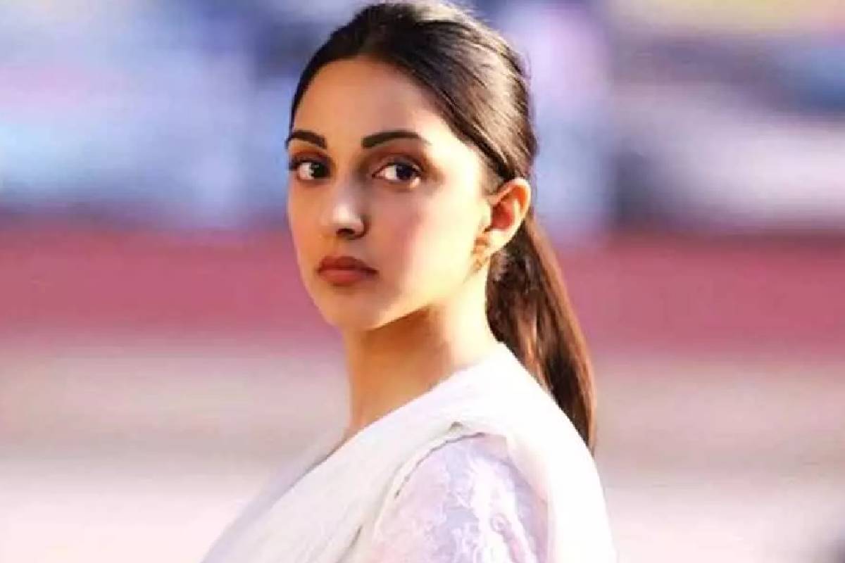  കോളേജ് ട്രിപ്പിനിടെ മരണസമാനമായ അനുഭവം ഉണ്ടായതായും കിയാരാ. മഞ്ഞുവീഴ്ച കാരണം ഒരിടത്തു കുടുങ്ങി. അതേസമയം തന്നെ താമസിക്കുന്ന മുറിക്ക് തീപിടിക്കുകയും ചെയ്തു. സുഹൃത്തുക്കളിൽ ഒരാൾ കണ്ടത് കാരണം കൃത്യ സമയത്ത് രക്ഷപെടാൻ സാധിച്ചു എന്നും കിയാരാ. ഉറങ്ങുന്ന സമയമായിരുന്നു അത്. ഉണർന്നു വന്നപ്പോൾ മുഖം മുഴുവനും കരിപടർന്നതായും കിയാരാ ഓർക്കുന്നു