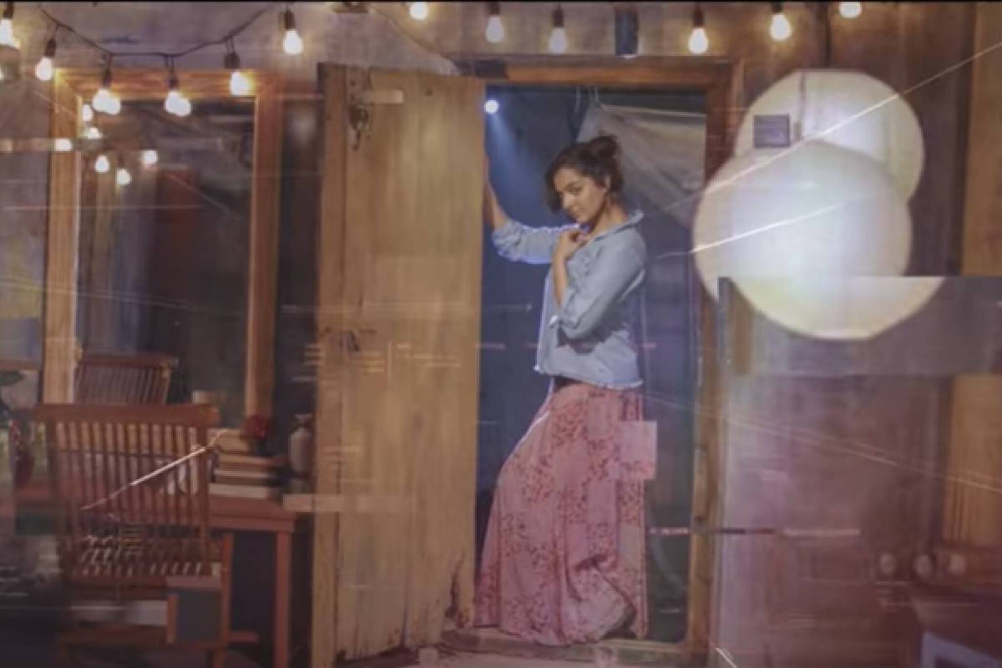 മഞ്ജു വാര്യരുടെ 'കിം കിം'ഗാനത്തിന്റെ സംസ്കൃതം വേർഷനും വൈറൽ