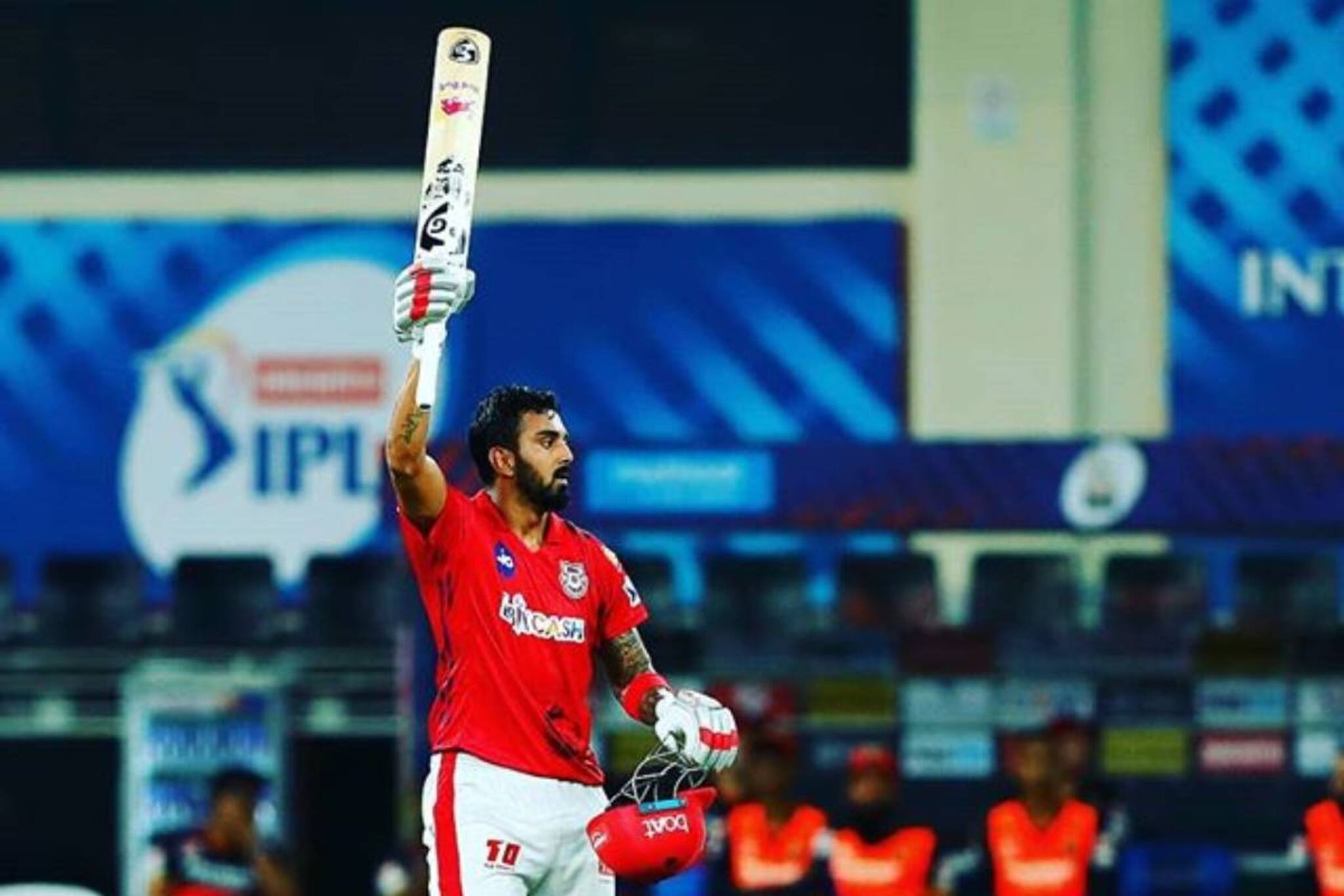 IPL 2020| 14 മത്സരങ്ങൾ, 670 റൺസ്; ദുബായിൽ ഓറഞ്ച് ക്യാപ് അണിഞ്ഞ് കെഎൽ രാഹുൽ