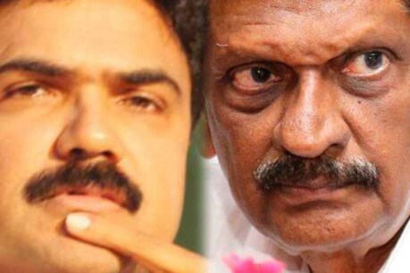 'പ്രിയ ജോകുട്ടന്റെ ആത്മാവിന്റെ നിത്യശാന്തിക്കായി പ്രാർത്ഥിക്കുന്നു'; പി.ജെ.ജോസഫിനെ വീട്ടിലെത്തി ആശ്വസിപ്പിച്ച് ജോസ് കെ മാണി 'പ്രിയ ജോകുട്ടന്റെ ആത്മാവിന്റെ നിത്യശാന്തിക്കായി പ്രാർത്ഥിക്കുന്നു'; പി.ജെ.ജോസഫിനെ വീട്ടിലെത്തി ആശ്വസിപ്പിച്ച് ജോസ് കെ മാണി