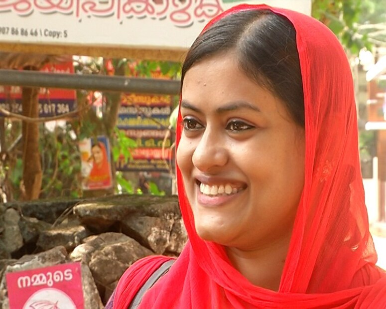  എന്നാൽ ഇത് ഒരു വാർഡ് പിടിക്കാൻ ഉള്ള ഒരു അവസരം ആയിട്ടാണ് ഇടതുപക്ഷം കാണുന്നത്. വർഷങ്ങൾ ആയി ലീഗിന്റെ കയ്യിലുള്ള വാർഡ് ആണ് അഞ്ച്. ലീഗ് വോട്ടുകൾ ഭിന്നിച്ച് പോവുകയും ഇടത് വോട്ടുകൾ കൃത്യമായി പെട്ടിയിൽ വീഴുകയും ചെയ്താൽ അട്ടിമറി സാധ്യമാകും എന്ന പ്രതീക്ഷയിൽ ആണ് ഇടത് സ്വാതന്ത്ര്യ സ്ഥാനാർഥി റാഹില ഷാഹുൽ. ഫാഷൻ ഡിസൈനർ കൂടി ആയ റാഹില ആത്മവിശ്വാസത്തിൽ സജീവ പ്രചരണത്തിൽ ആണ്.