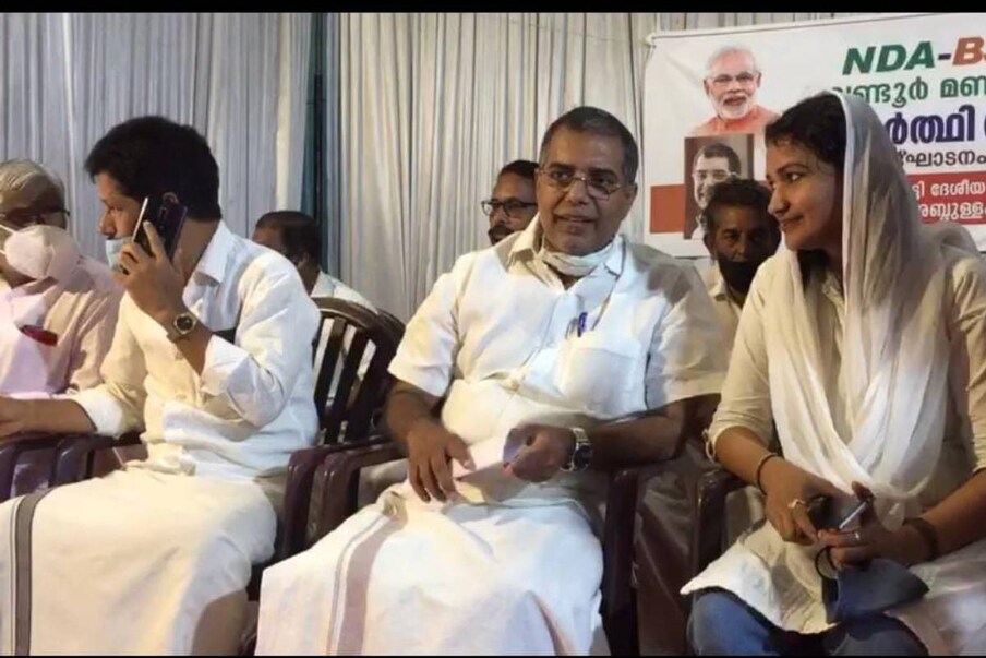  മലപ്പുറം: ശബരിമല ശാസ്താവിനെ മനസ്സിലോർത്തു ഇടത് പക്ഷത്തിന് എതിരെ വോട്ട് ചെയ്യണമെന്ന് ബി ജെ പി ദേശീയ ഉപാധ്യക്ഷൻ എ പി അബ്ദുള്ളക്കുട്ടി. ബി ജെ പി ന്യൂനപക്ഷ വിരുദ്ധമാണെന്ന കോണ്‍ഗ്രസും കമ്മ്യൂണിസ്റ്റും നടത്തിയ നുണപ്രചരണങ്ങളുടെ കാലം കഴിഞ്ഞെന്ന് അബ്ദുള്ളക്കുട്ടി പറഞ്ഞു. വണ്ടൂരില്‍ നടന്ന എൻ ഡി എ സ്ഥാനാര്‍ത്ഥി സംഗമം ഉദ്ഘാടനം ചെയ്യുകയായിരുന്നു അദ്ദേഹം.