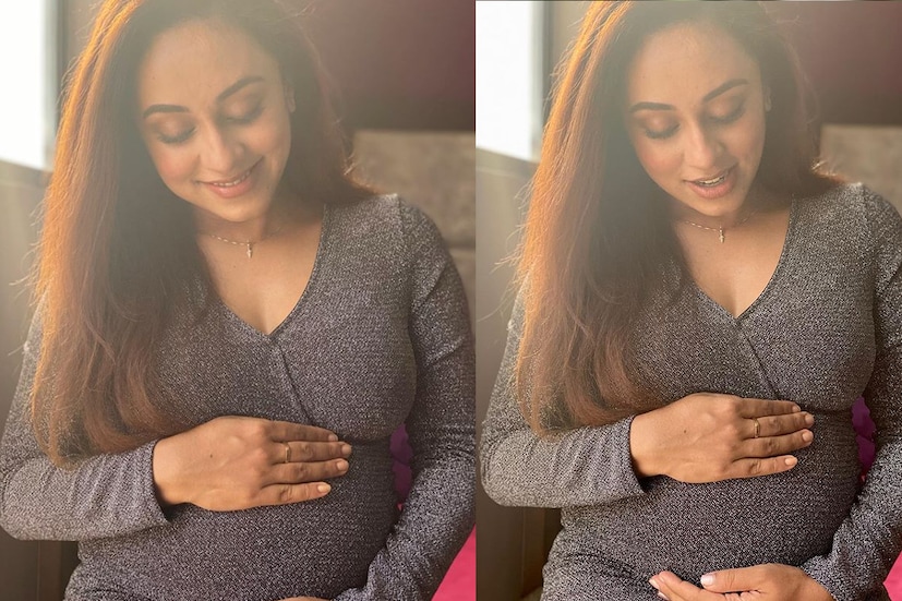  പേളിയുടെ ബേബി മമ്മ ഡാൻസ് അടുത്തിടെ ഒട്ടേറെപ്പേർ കണ്ടിരുന്നു. അഭിനന്ദനവും വിമർശനവും ഒരുപോലെ നേരിട്ട ഗാനമാണിത്. നിറവയറുമായി നൃത്തം ചെയ്യുകയായിരുന്നു പേളി