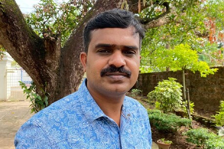 News18 Kerala സീനിയർ സ്പെഷ്യൽ കറസ്പോണ്ടന്റ് എസ്. വിനേഷ് കുമാറിന് വീണ്ടും പ്രേംനസീര് മാധ്യമ പുരസ്കാരം News18 Kerala സീനിയർ സ്പെഷ്യൽ കറസ്പോണ്ടന്റ് എസ്. വിനേഷ് കുമാറിന് വീണ്ടും പ്രേംനസീര് മാധ്യമ പുരസ്കാരം