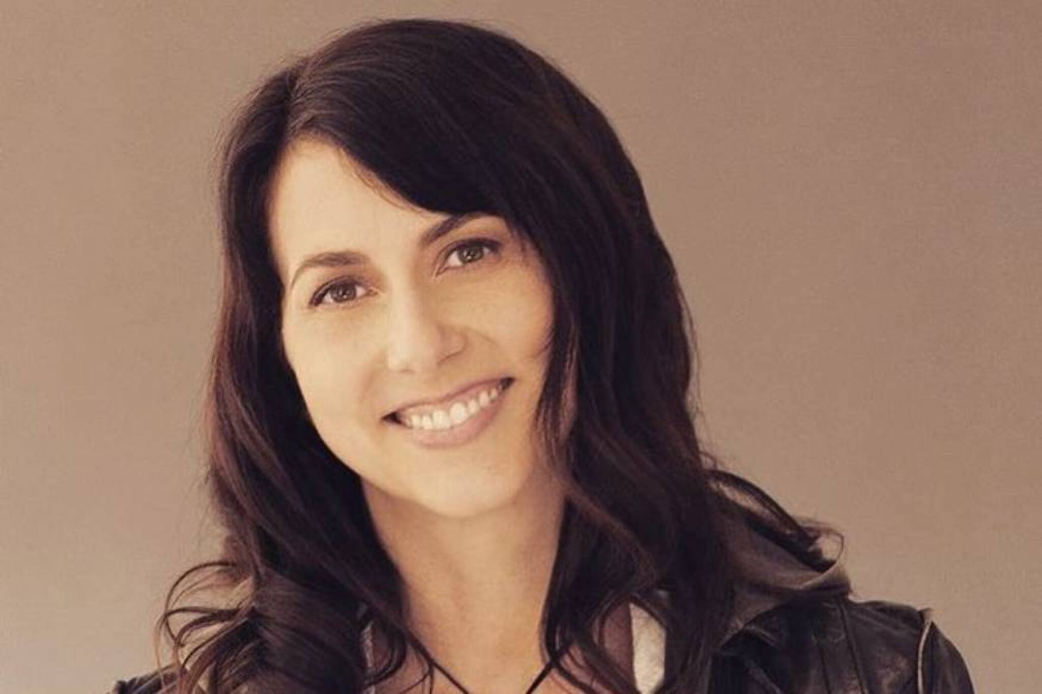 കോവിഡ് മൂലം ദുരിതത്തിലായവർക്ക് നാല് മാസത്തിനിടയിൽ നൽകിയത് 29000 കോടി രൂപ; ആമസോൺ മേധാവിയുടെ മുൻഭാര്യയെ കുറിച്ച് അറിയാം