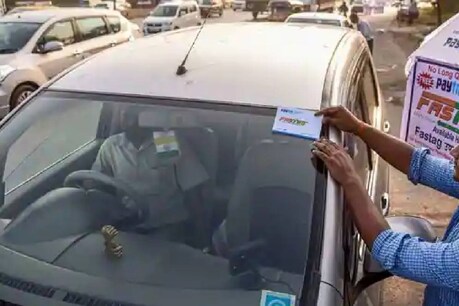 FASTags| ഫാസ്ടാഗ് തിങ്കളാഴ്ച മുതല് നിര്ബന്ധം; ഇക്കാര്യങ്ങൾ അറിഞ്ഞിരിക്കുക FASTags| ഫാസ്ടാഗ് തിങ്കളാഴ്ച മുതല് നിര്ബന്ധം; ഇക്കാര്യങ്ങൾ അറിഞ്ഞിരിക്കുക
