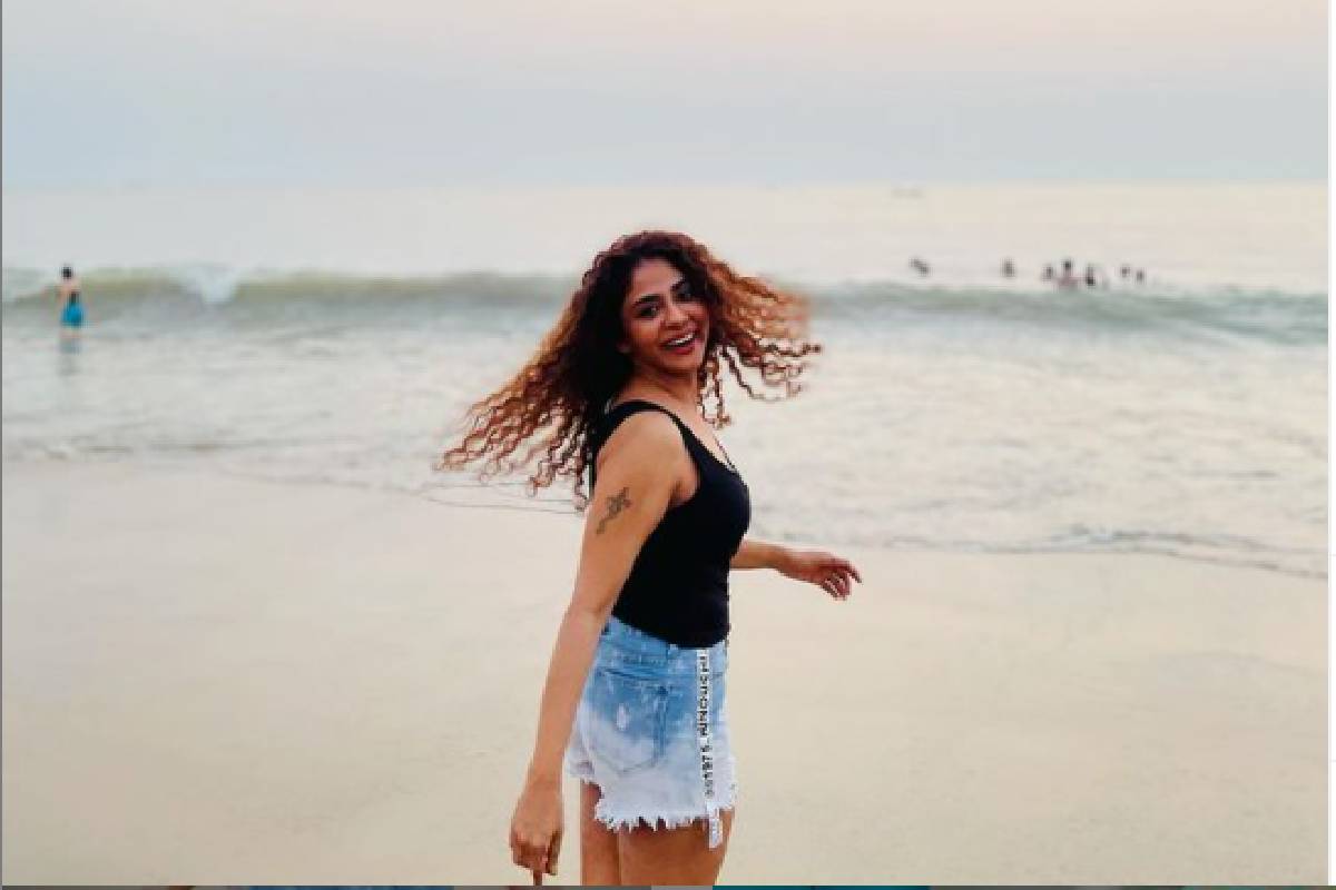  ഗോവൻ ബീച്ചിൽ പൂർണ്ണിമ ഇന്ദ്രജിത്