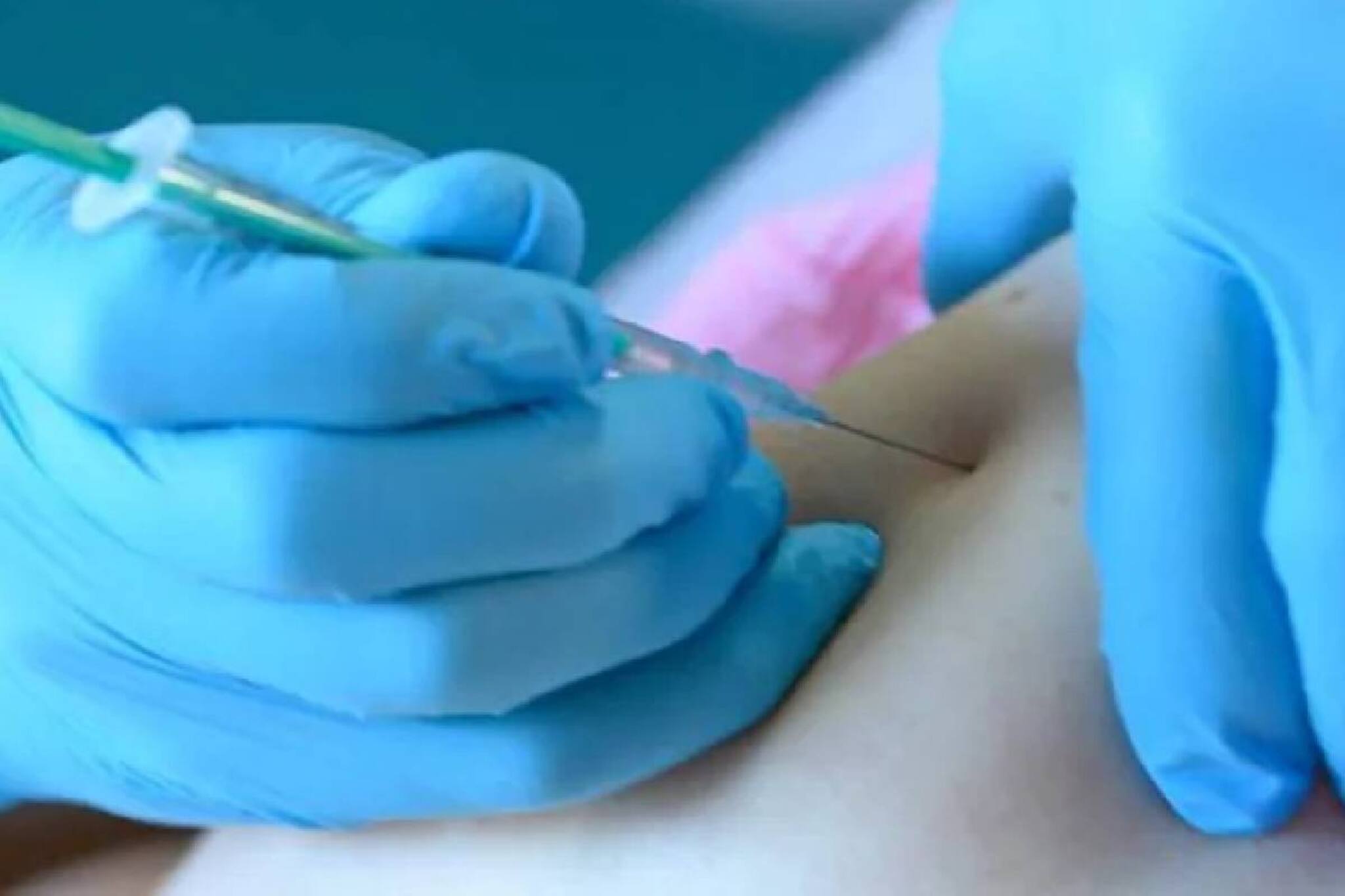 കോവിഡ് ഭീതിയിൽ ഐ പി എൽ; മുംബൈ ടീം വിക്കറ്റ് കീപ്പര്‍ കണ്‍സള്‍ട്ടന്റിനും, സ്റ്റേഡിയം ജീവനക്കാര്‍ക്കും കോവിഡ്