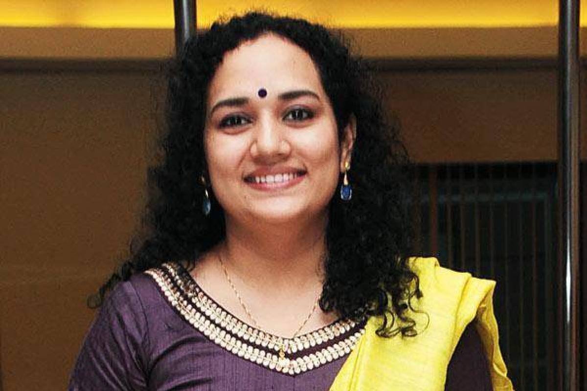  ഇനി റിലീസ് ചെയ്യാനുള്ള ചിത്രങ്ങളായ അനുഗ്രഹീതൻ ആന്റണി, വർത്തമാനം തുടങ്ങിയ സിനിമകളിൽ മുത്തുമണി വേഷമിടുന്നുണ്ട്
