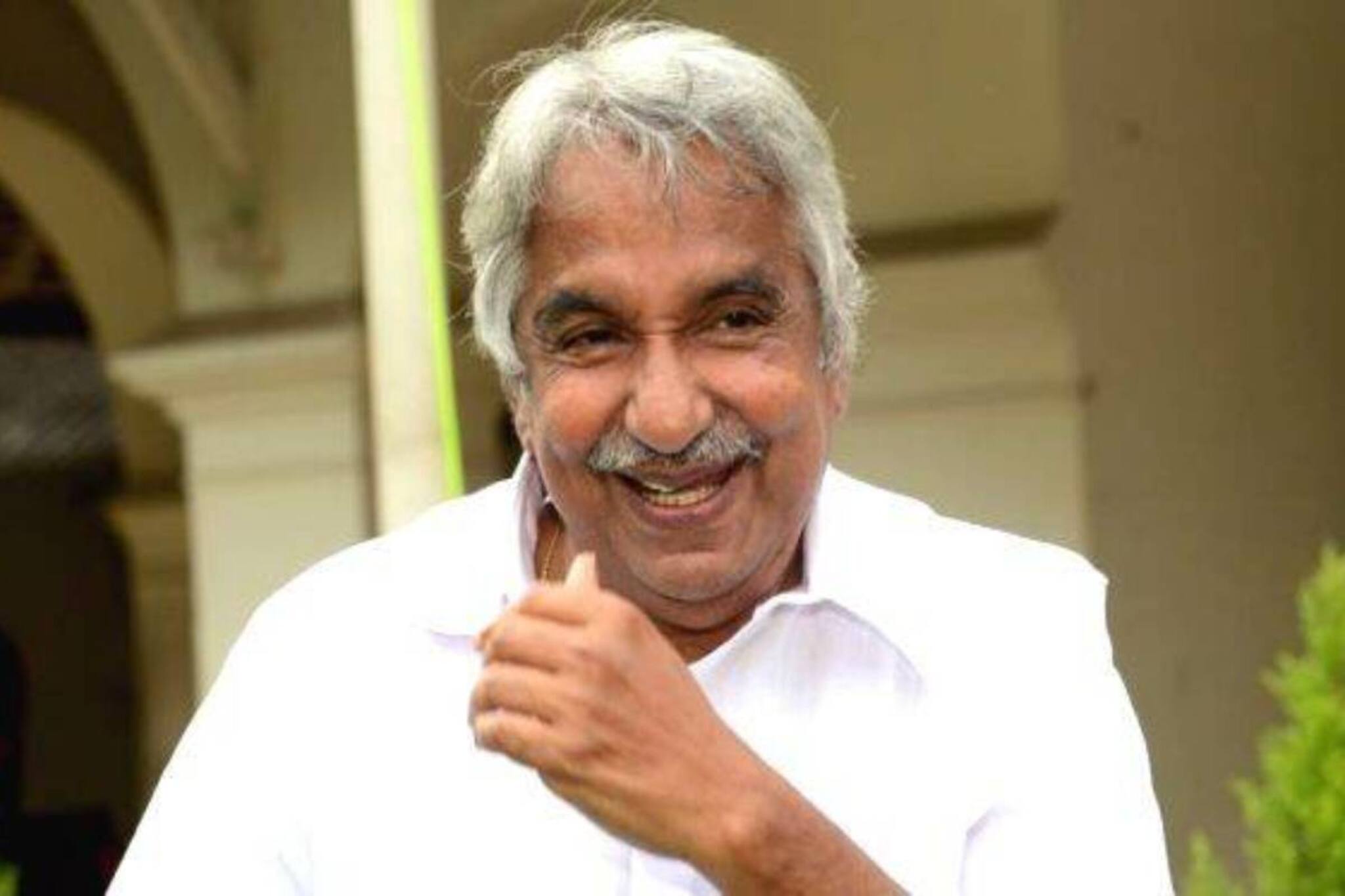 ഉമ്മൻ ചാണ്ടി വീണ്ടും നേതൃത്വത്തിൽ; തീർന്നോ കോൺഗ്രസിലെ പ്രതിസന്ധി