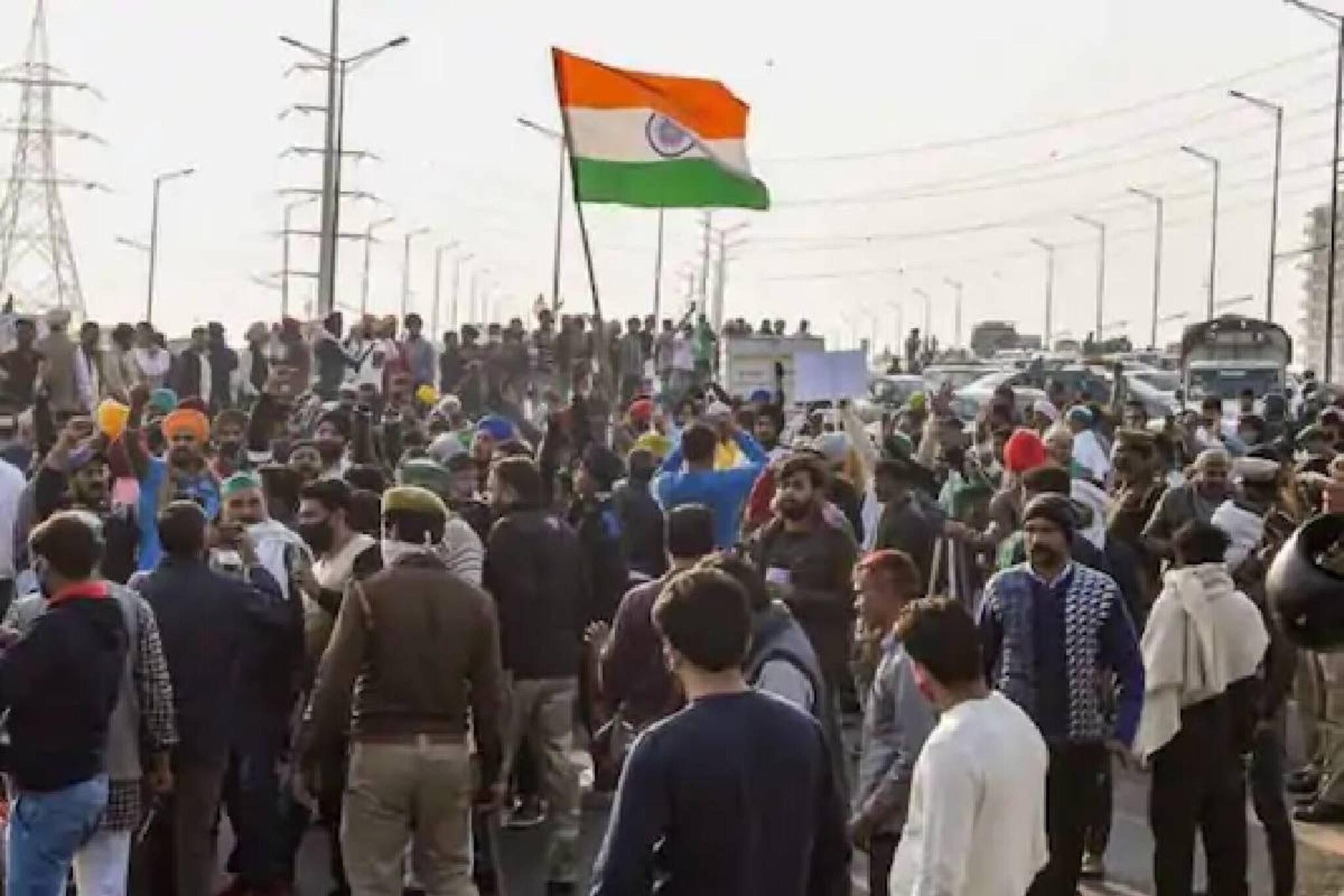 കർഷക സമരത്തിൽ പങ്കെടുക്കാൻ കേരളത്തിലെ കർഷകർ ഡൽഹിയിലേക്ക്