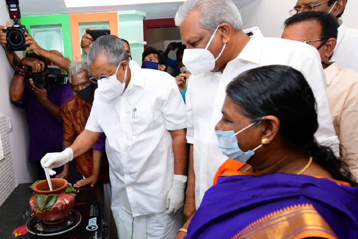 ലൈഫില്‍ രണ്ടരലക്ഷം വീടുകള്‍ പൂര്‍ത്തീകരിച്ചു;  അഭിമാന പദ്ധതിയെന്ന് മുഖ്യമന്ത്രി
