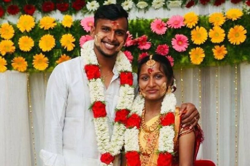  സേലം ജില്ലയിലെ ചിന്നപ്പാംപട്ടിയെന്ന ചെറു ഗ്രാമത്തില്‍ നിന്നാണ് നടരാജന്‍ ഇപ്പോള്‍ ലോക ക്രിക്കറ്റിലെ തന്നെ ചര്‍ച്ചാ വിഷയമായി മാറിയിരിക്കുന്നത്. യോര്‍ക്കര്‍ സ്‌പെഷ്യലിസ്റ്റെന്നു വിശേഷിപ്പിക്കപ്പെടുന്ന താരത്തിന്റെ കരിയര്‍ മാറ്റി മറിച്ചത് കഴിഞ്ഞ സീസണിലെ ഐപിഎല്ലായിരുന്നു.