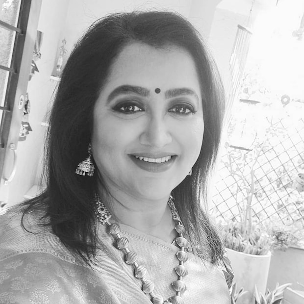Sumalatha Ambareesh, Abhishek Ambareesh, Sumalatha Latest Photoshoot, Sumalath penned an letter, ಸುಮಲತಾ ಅಂಬರೀಷ್​, ಫೋಟೋಶೂಟ್​ನಲ್ಲಿ ಸುಮಲತಾ ಅಂಬರೀಷ್​, emotional letter from sumalatha, Ambareesh, Ambareesh death anniversary, Ambareesh death date, Rebel star ambareesh, rebel star ambarish, ambareesh date of birth, Sumalatha ambareesh, Abhishek Ambareesh, Darshan, D Boss Darshan, Darshan tweet on ambareesh, ಅಂಬರೀಶ್, ಅಂಬರೀಶ್ ಪುಣ್ಯ ತಿಥಿ, ಸುಮಲತಾ ಅಂಬರೀಶ್, ಅಭಿಷೇಕ್​ ಅಂಬರೀಶ್, ದರ್ಶನ್​, ಅಂಬಿ ಸಮಾದಿ, ರೆಬೆಲ್​ ಸ್ಟಾರ್​ ಅಂಬರೀಶ್, ಸುಮಲತಾ ಬರೆದ ಪತ್ರ, ಭಾವುಕರಾಗಿ ಅಂಬಿಗಾಗಿ ಪತ್ರ ಬರೆದ ಸುಮಲತಾ