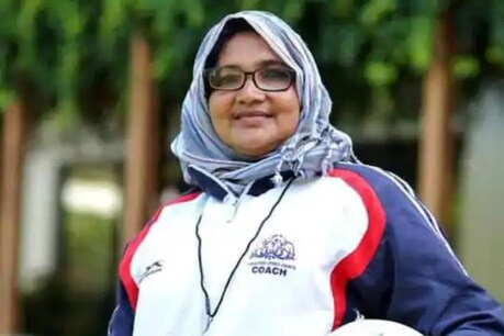 ഫൗസിയ മാമ്പറ്റ: വിടവാങ്ങിയത് കേരളത്തില് വനിതാ ഫുട്ബോളിന് വഴി തെളിയിച്ച പരിശീലക ഫൗസിയ മാമ്പറ്റ: വിടവാങ്ങിയത് കേരളത്തില് വനിതാ ഫുട്ബോളിന് വഴി തെളിയിച്ച പരിശീലക