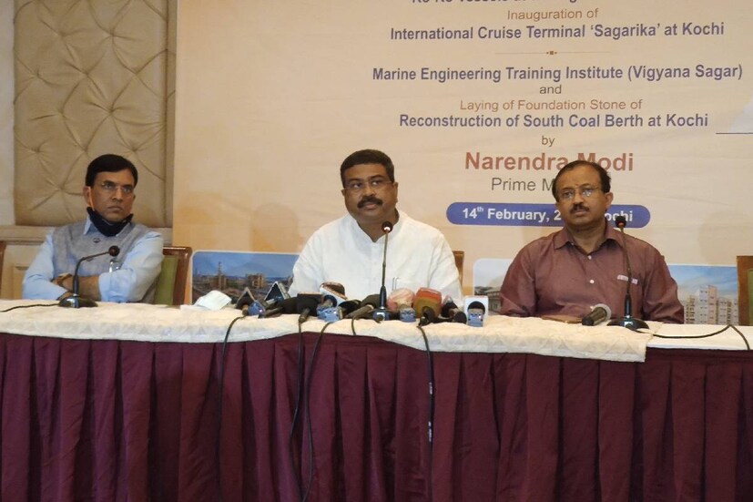 Petrol price, Disel Price, Fuel price, petroleum minister dharmendra pradhan, പെട്രോൾ വില, ഇന്ധന വില, ഡീസൽ വില