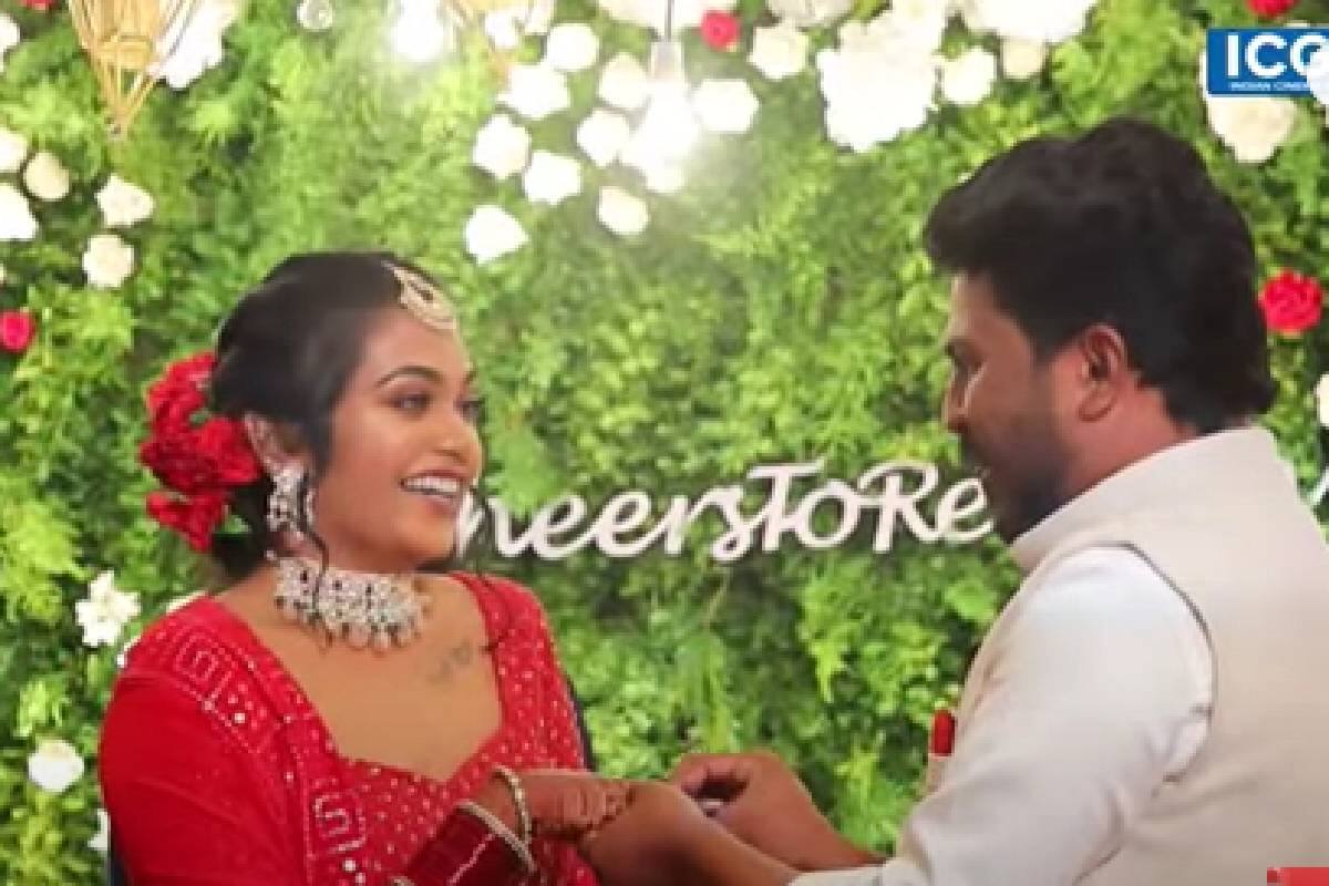 റെബേക്ക സന്തോഷിന്റെ വിവാഹനിശ്ചയ ചടങ്ങിൽ നിന്നും