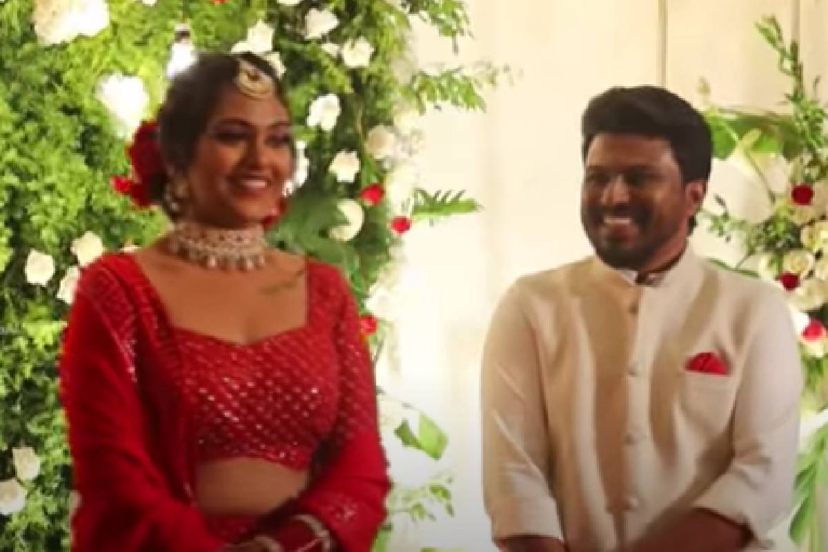 കസ്തൂരിമാൻ സീരിയലിലെ നായിക റെബേക്ക സന്തോഷിന്റെ വിവാഹ നിശ്ചയം കഴിഞ്ഞു. സംവിധായകൻ ശ്രീജിത്ത് വിജയനാണ് വരൻ (ചിത്രങ്ങൾ: ഇന്ത്യൻ സിനിമാ ഗാലറി) കസ്തൂരിമാൻ സീരിയലിലെ നായിക റെബേക്ക സന്തോഷിന്റെ വിവാഹ നിശ്ചയം കഴിഞ്ഞു. സംവിധായകൻ ശ്രീജിത്ത് വിജയനാണ് വരൻ (ചിത്രങ്ങൾ: ഇന്ത്യൻ സിനിമാ ഗാലറി)