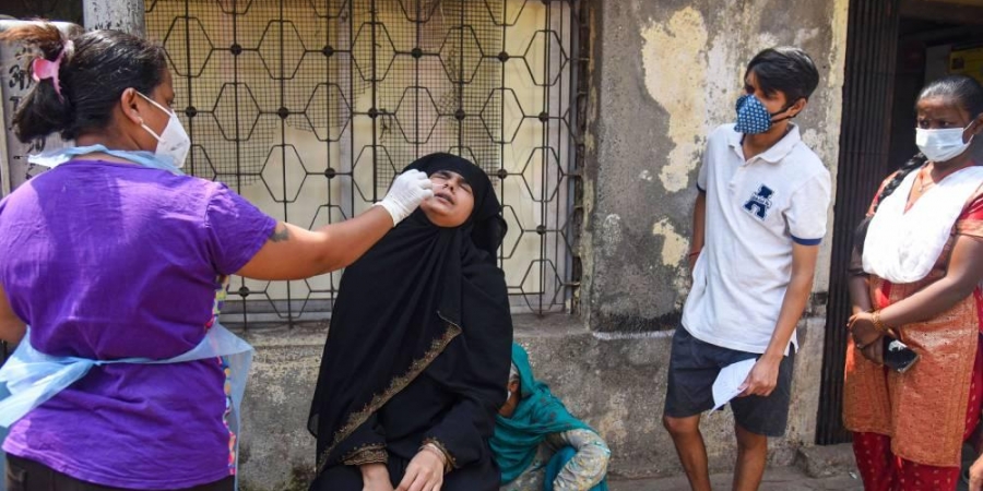  കോവിഡ് രൂക്ഷമായ സാഹചര്യത്തില്‍ കുംഭമേള നിര്‍ത്തിവയ്ക്കാനുള്ള പ്രധാനമന്ത്രിയുടെ നിര്‍ദ്ദേശം അംഗീകരിക്കാന്‍ ജുന അഖാഡ തീരുമാനിച്ചു. പ്രതീകാത്മകമായി കുംഭമേള നടത്തിയാല്‍ മതിയെന്ന് പ്രധാനമന്ത്രി നിര്‍ദ്ദേശിച്ചിരുന്നു. പ്രധാനമന്ത്രിയുടെ നിര്‍ദ്ദേശം അംഗീകരിക്കുന്നതായി സ്വാമി അവ്‌ദേശാനന്ദ ഗിരി വ്യക്തമാക്കി.
