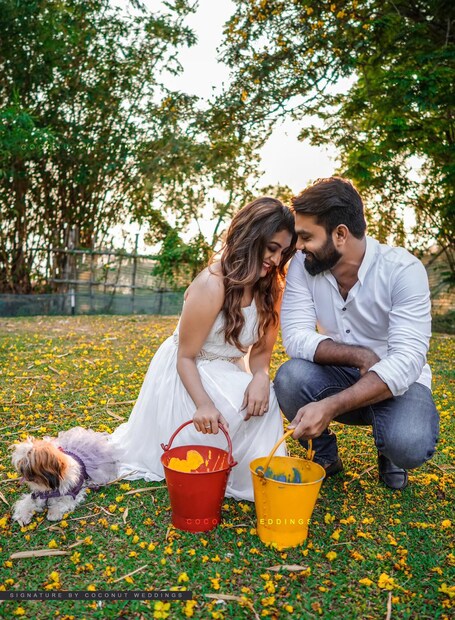  സേവ് ദി ഡേറ്റ് ചിത്രങ്ങളിൽ ദുർഗ്ഗയും അർജുനും (ചിത്രം: ഫേസ്ബുക്)