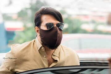 Mammootty| കൂളിങ് ഗ്ലാസും മാസ്കും അണിഞ്ഞ് സ്റ്റൈലായി 'കടയ്ക്കൽ ചന്ദ്രൻ' Mammootty| കൂളിങ് ഗ്ലാസും മാസ്കും അണിഞ്ഞ് സ്റ്റൈലായി 'കടയ്ക്കൽ ചന്ദ്രൻ'