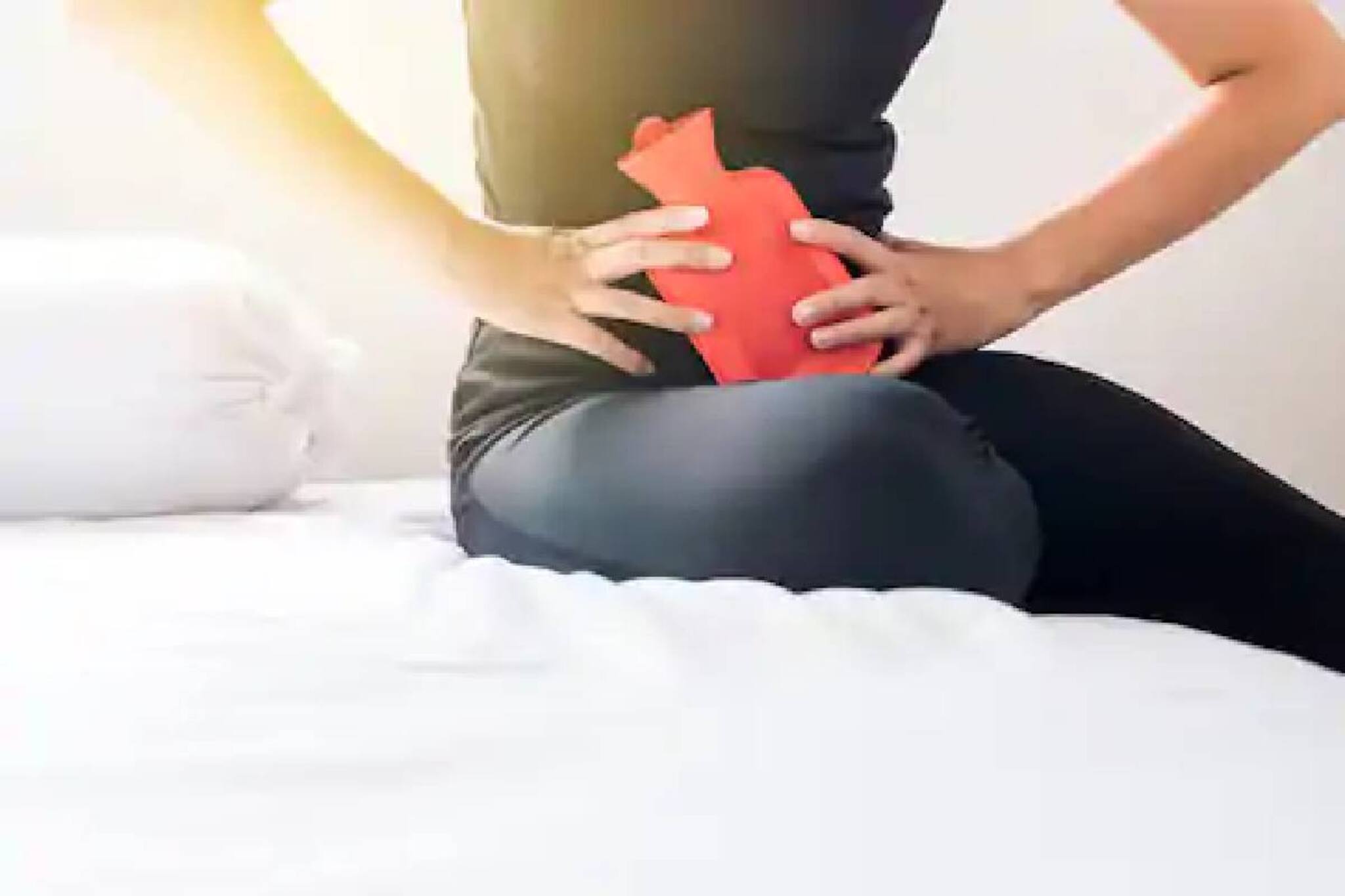 ആർത്തവ സമയത്ത് കണ്ണിൽ നിന്നും രക്തസ്രാവം; യുവതിയുടെ അപൂർവ അവസ്ഥ കണ്ട് ഞെട്ടി ഡോക്ടർമാർ