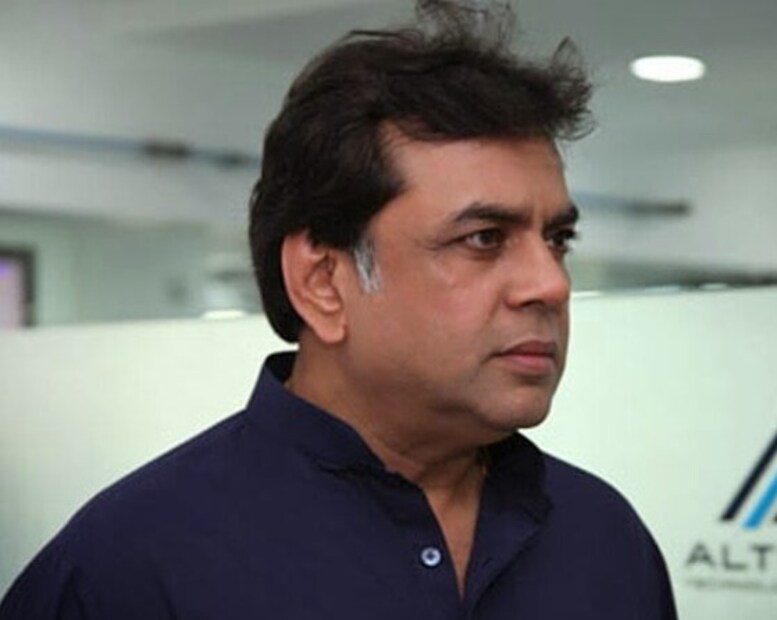  പറേഷ് റാവൽ: ഇക്കഴിഞ്ഞ മാർച്ച് 26നാണ് പരേഷ് റാവലിന് കോവിഡ് സ്ഥിരീകരിച്ചത്. കോവിഡ് വാക്സിൻ ആദ്യ ഡോസ് സ്വീകരിച്ചതിന് പിന്നാലെയാണ് കോവിഡ് പോസിറ്റീവെന്ന വിവരവും പുറത്ത് വരുന്നത്.