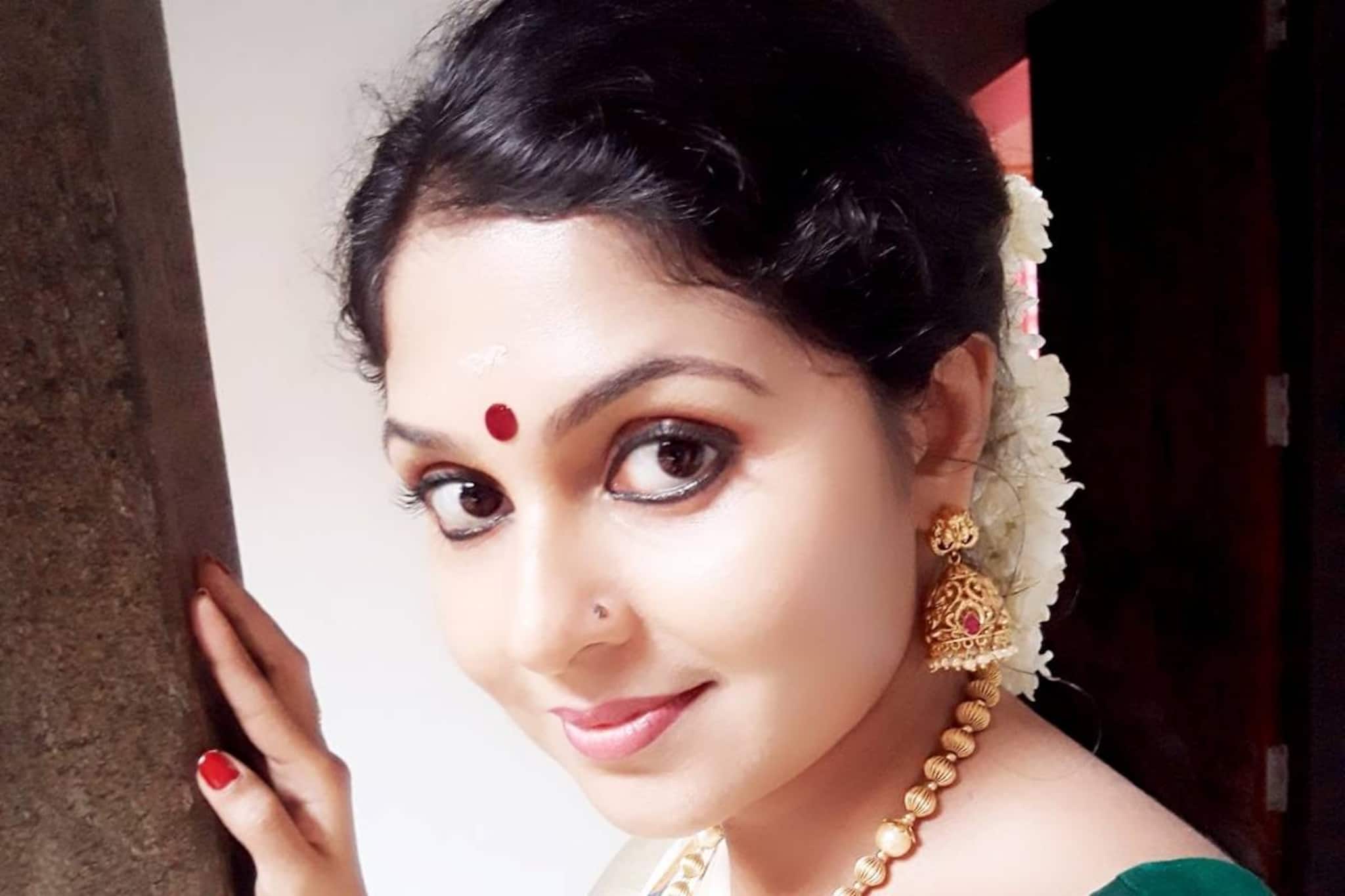 ആദിത്യനെതിരെ പോലീസിൽ പരാതി നൽകി അമ്പിളി ദേവി