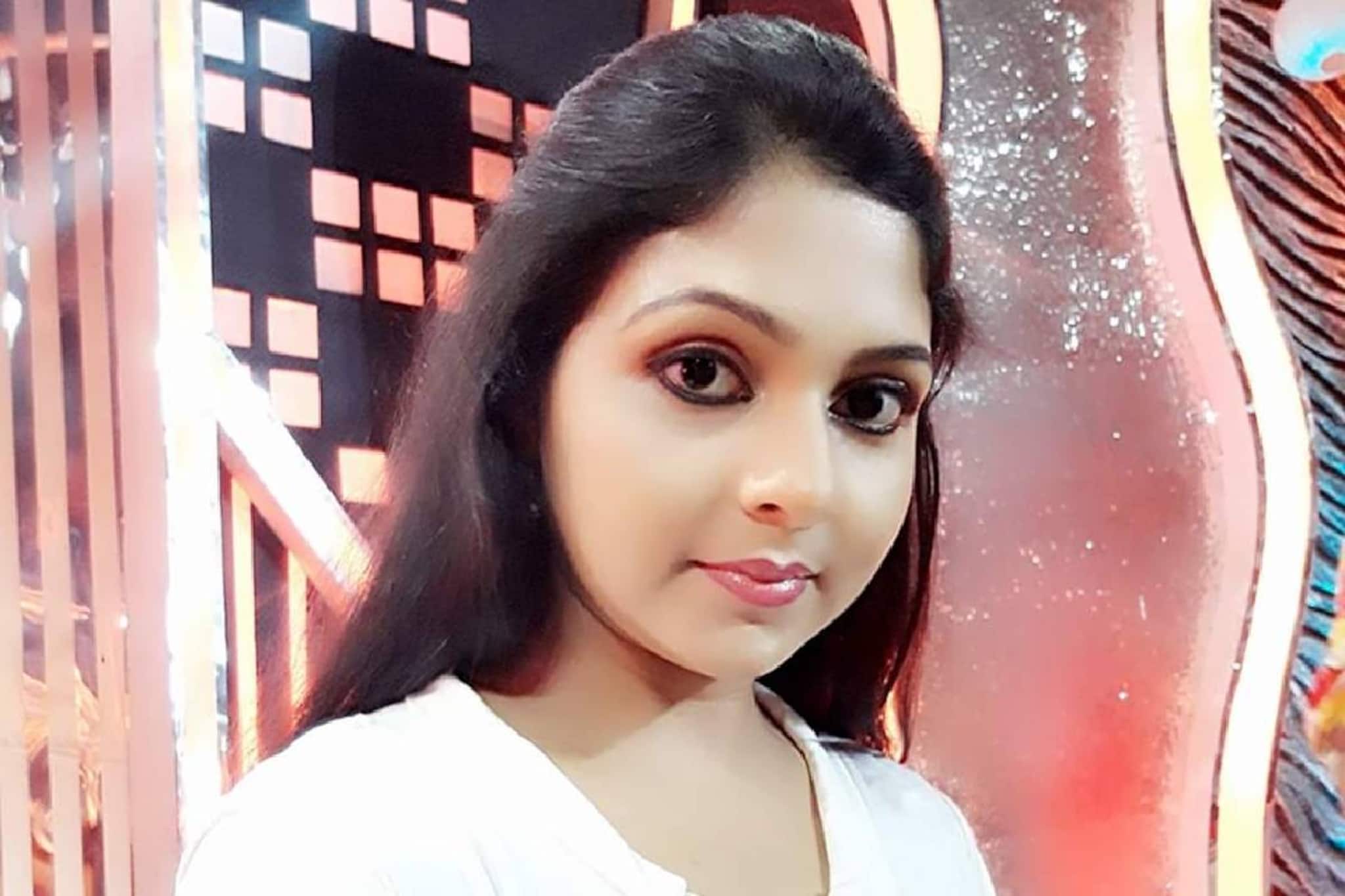 Ambili Devi | അദ്ദേഹം ഞങ്ങളെ വിട്ട് ഈശ്വരന്റെ അടുത്തേക്ക് പോയി... പ്രതിസന്ധികൾക്കിടെ വിയോഗ