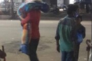 ഭാര്യയുടെ മൃതദേഹം ശ്‌മശാനം വരെ ചുമന്ന് ഭർത്താവ്; കോവിഡ് ഭയന്ന് സഹായിക്കാതെ നാട്ടുകാർ
