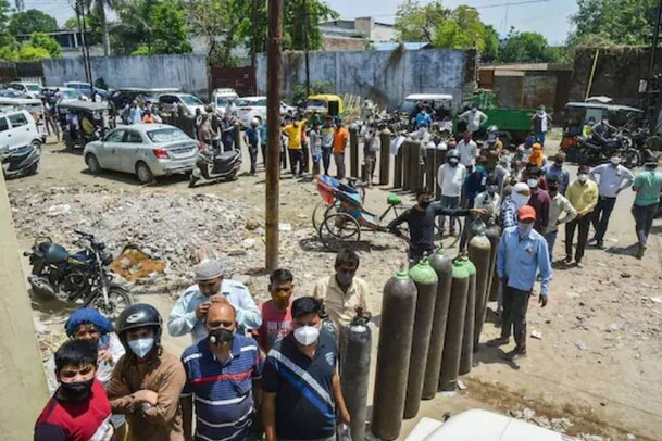 COVID 19| 24 മണിക്കൂറിനിടയിൽ 2,812 മരണം; 3.52 ലക്ഷം കടന്ന് പ്രതിദിന കോവിഡ് രോഗികൾ