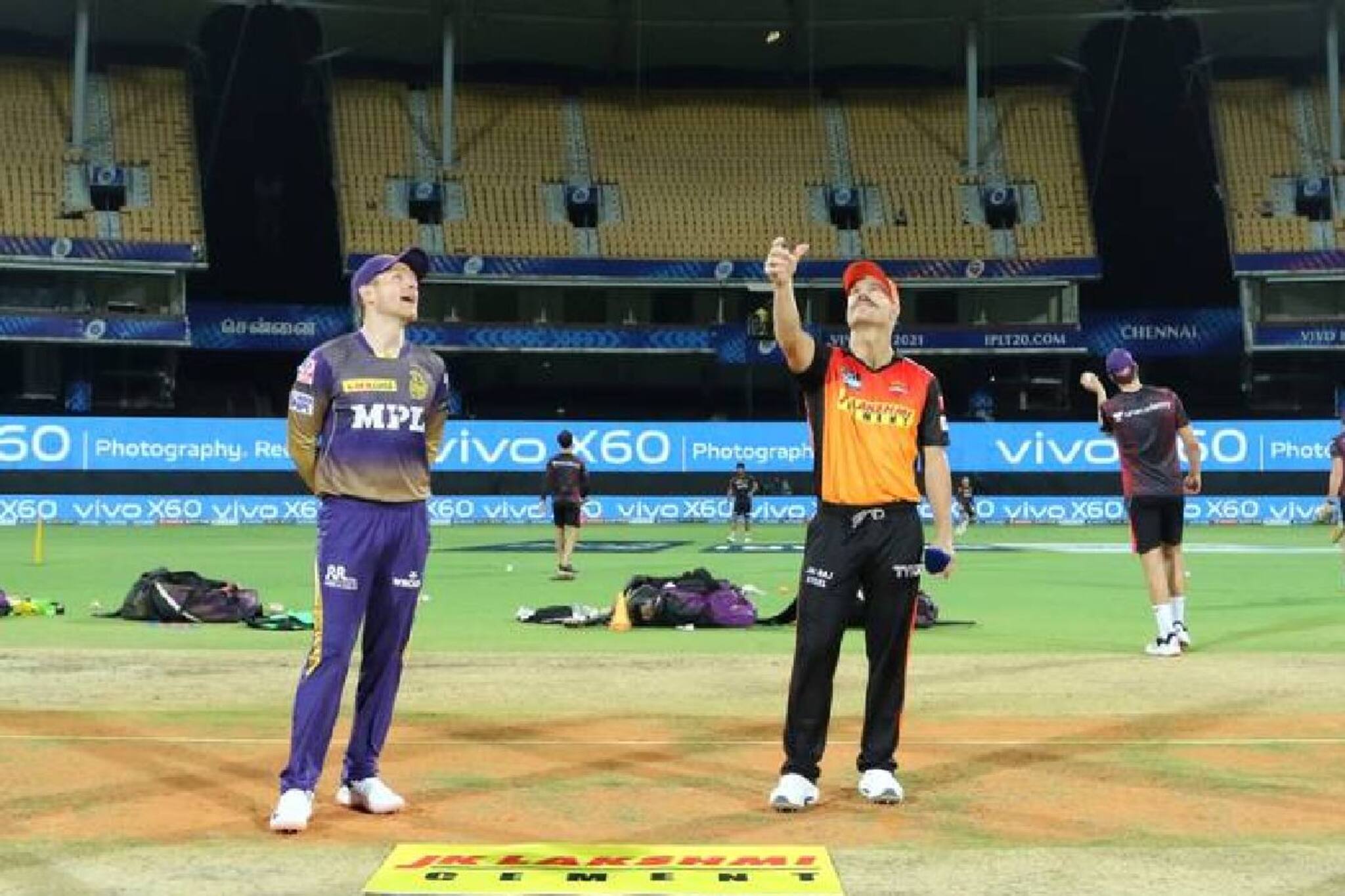 IPL 2021 | ടോസ് നേടിയ സണ്‍റൈസേഴ്സ് ബൗളിംഗ് തിരഞ്ഞെടുത്തു; കൊല്‍ക്കത്ത ജെഴ്‌സിയില്‍ ഹര്‍ഭജന് അരങ്ങേറ്റം