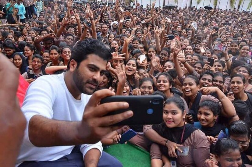  സിനിമ പുറത്തിറങ്ങി സൂപ്പർ ഹിറ്റായതിന് ശേഷം വിജയ് ദേവരകൊണ്ട തന്നെയായിരുന്നു അർജുൻ റെഡ്ഡിയായി എത്തേണ്ടിയിരുന്നത് എന്ന് മനസ്സിലായെന്നും ശർവാനന്ദ് സമ്മതിക്കുന്നു.